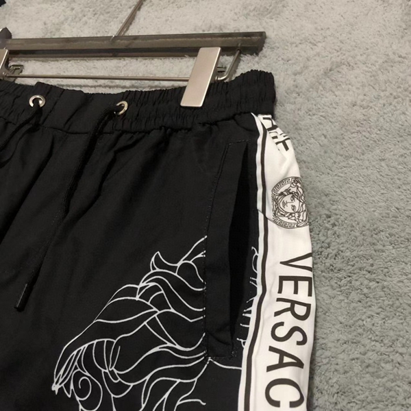 ブランドハーフパンツ着用イメージ